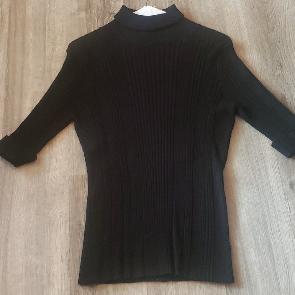 Black turtle neck sweater 3/4 cuffed sleeves sz M